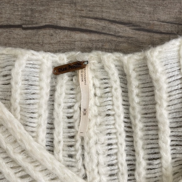 Free People oversized knitted sweater size M - Picture 2 of 5